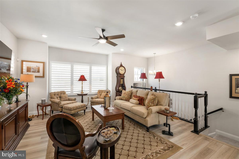 35302 Wright Way - Photo 5 of 32