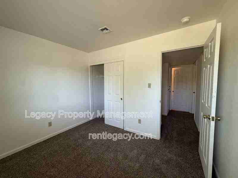 6635 Chandler Dr - Photo 7 of 17