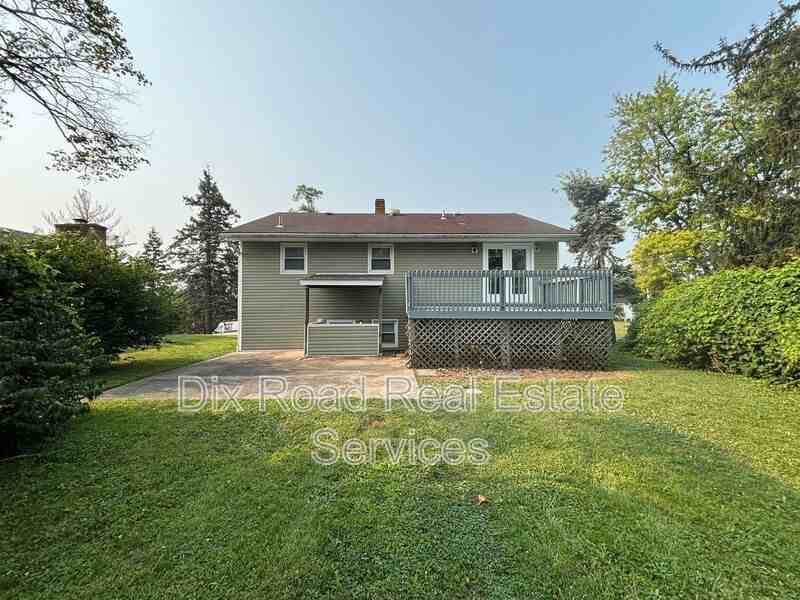 4107 Central Ave - Photo 3 of 31