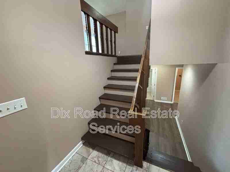 4107 Central Ave - Photo 7 of 31