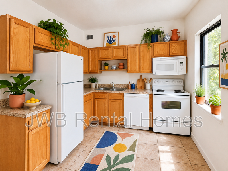 10302 Swarthmore Dr - Photo 3 of 13