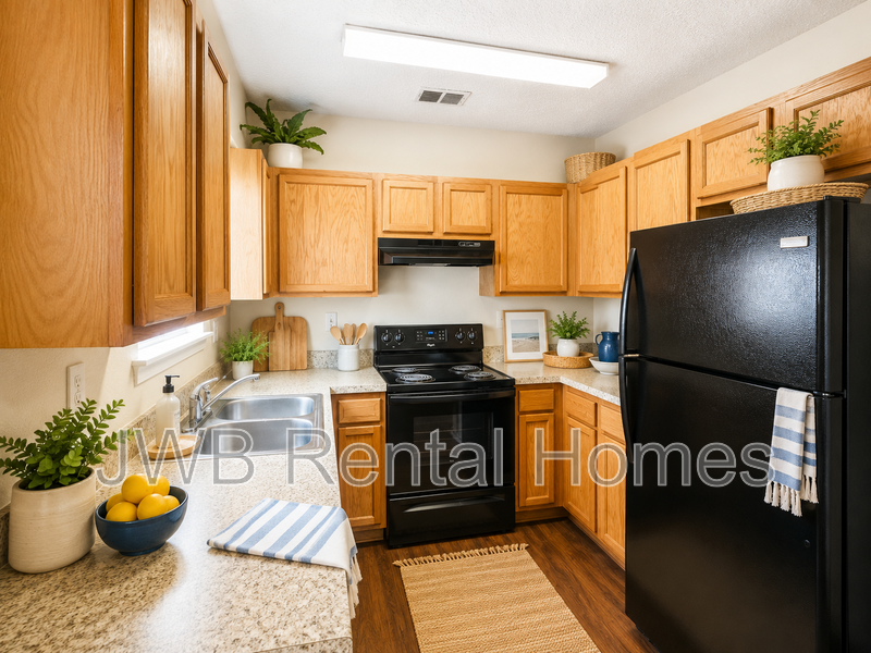 1520 W 27th St - Photo 3 of 11