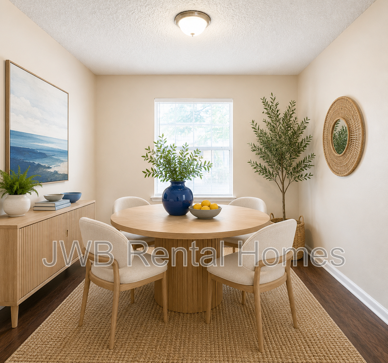 1520 W 27th St - Photo 5 of 11