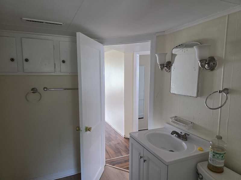 205 Haussauer Rd - Photo 5 of 7