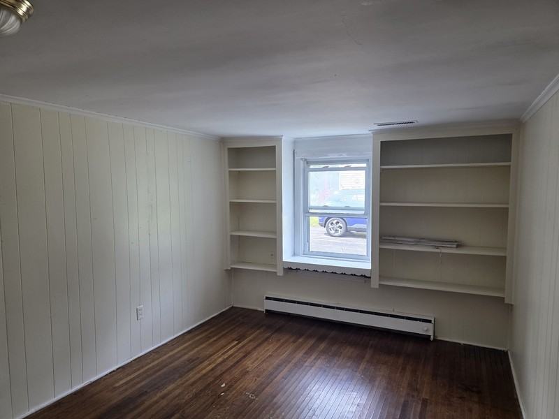 205 Haussauer Rd - Photo 6 of 7