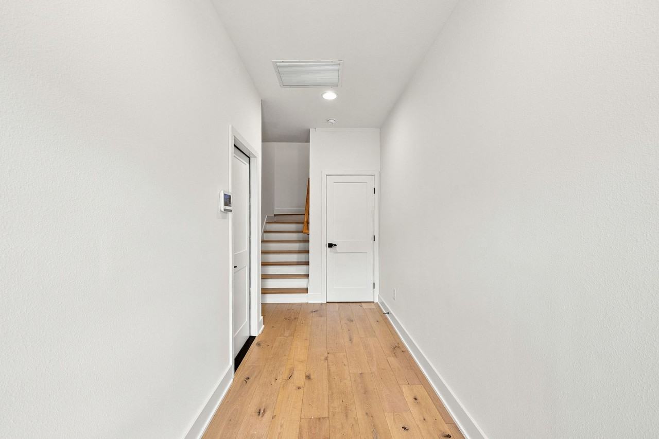 4324 W Gray St #3 - Photo 3 of 44