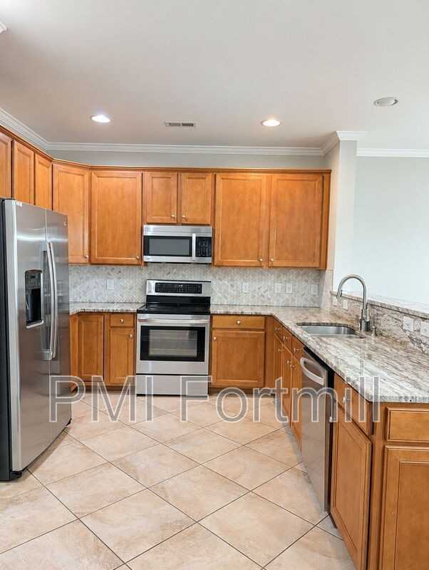 1903 Dundalk Rd - Photo 7 of 29