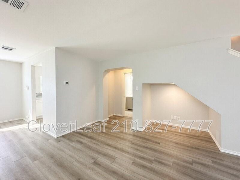 7114 Teton Rdg - Photo 6 of 32
