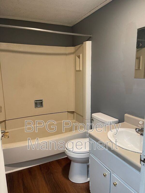 123 Circle Dr #32 - Photo 6 of 8