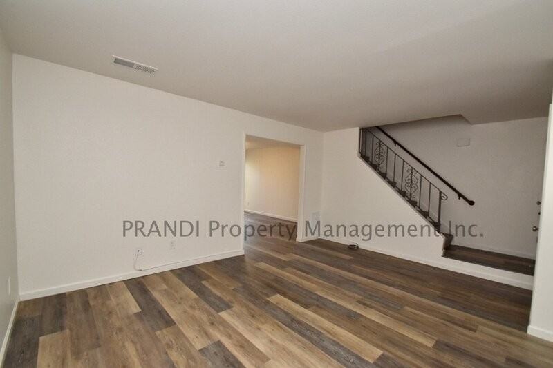 110A Oliva Ct - Photo 4 of 11