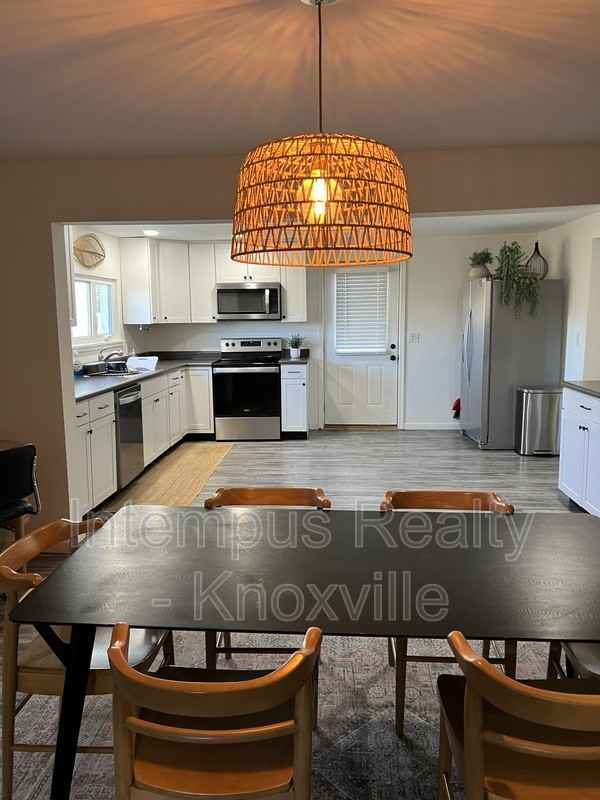 1104 E Hendron Chapel Rd - Photo 6 of 39