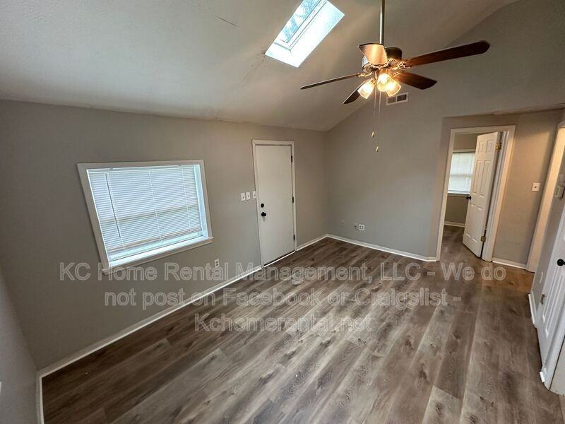 8538 England St - Photo 6 of 24