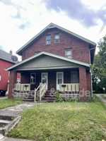 featured image of 2052 16th St Sw