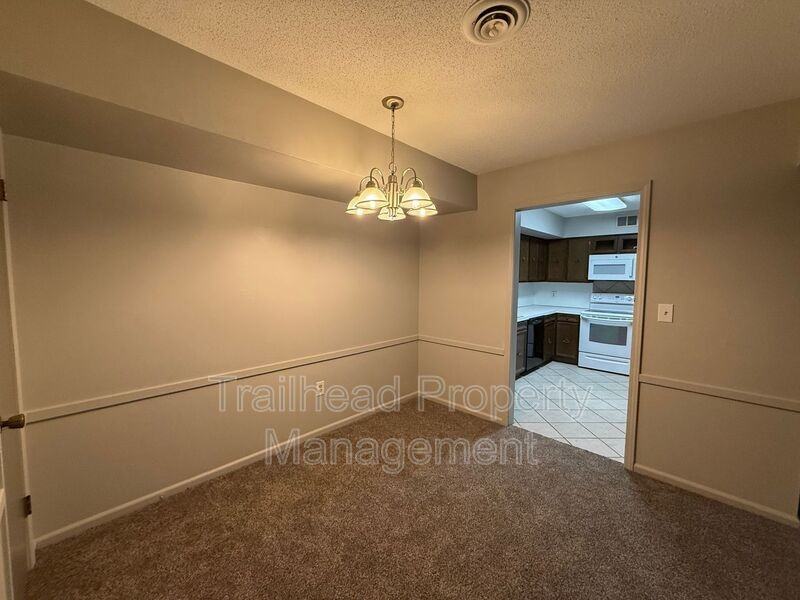 745 S Hickory St #118 - Photo 3 of 8