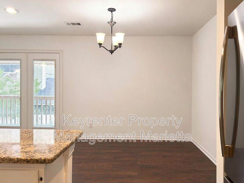 2190 Palmyra Dr Se - Photo 5 of 17