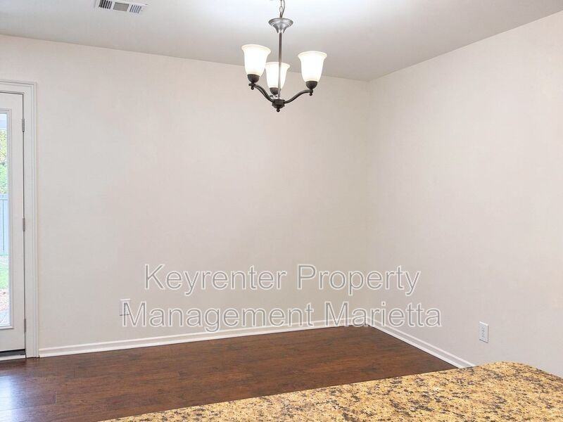 2190 Palmyra Dr Se - Photo 6 of 17