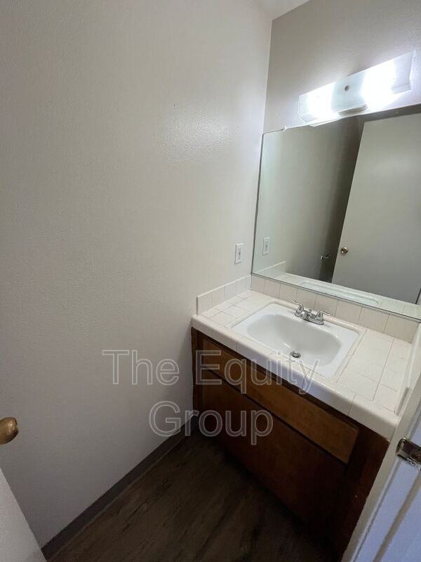 859 W Mulberry Ave - Photo 5 of 13