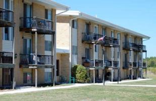 featured image of 65251 Towne & Campus Apts.