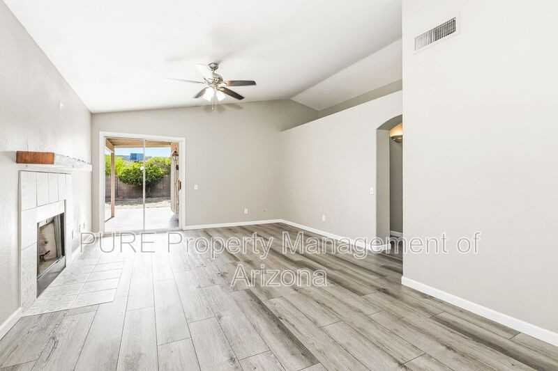2638 N Saffron Cir - Photo 5 of 26