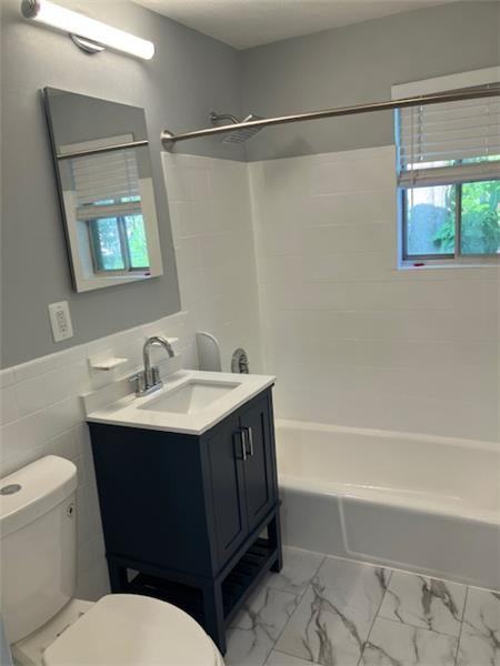 172 Summer St #14 - Photo 6 of 6