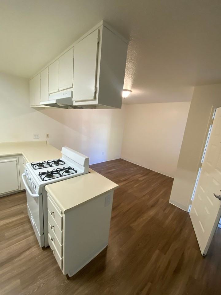 4922 Vir Mar St - Photo 4 of 6