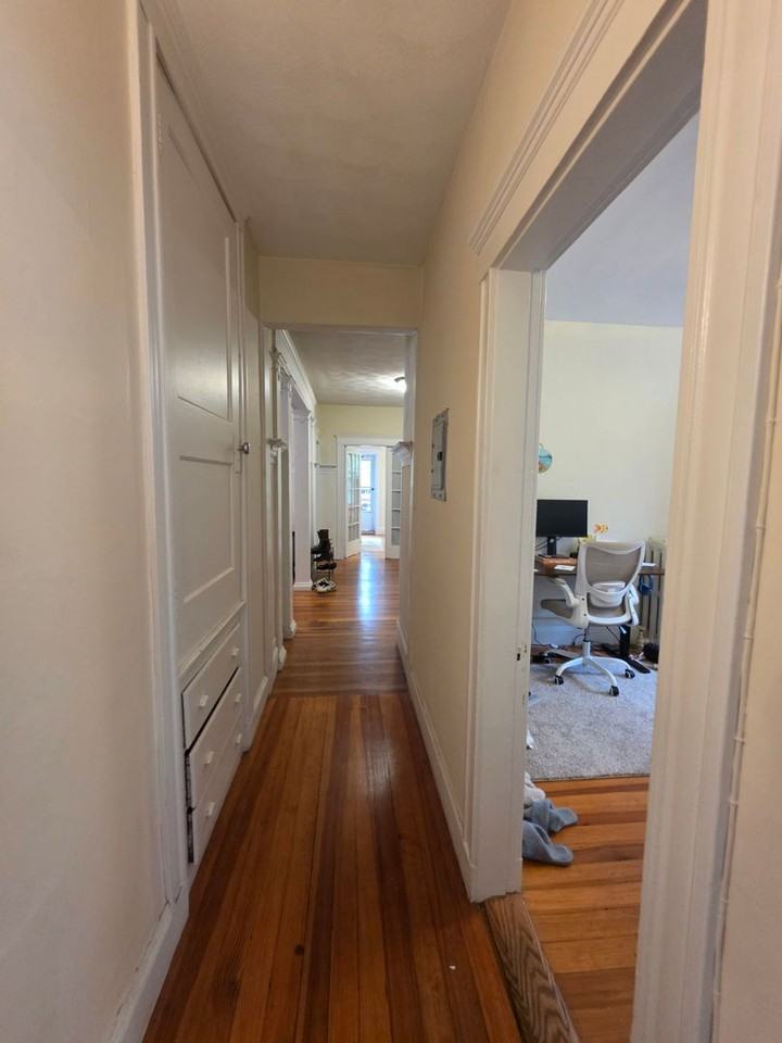 202 Rawson Rd - Photo 3 of 30