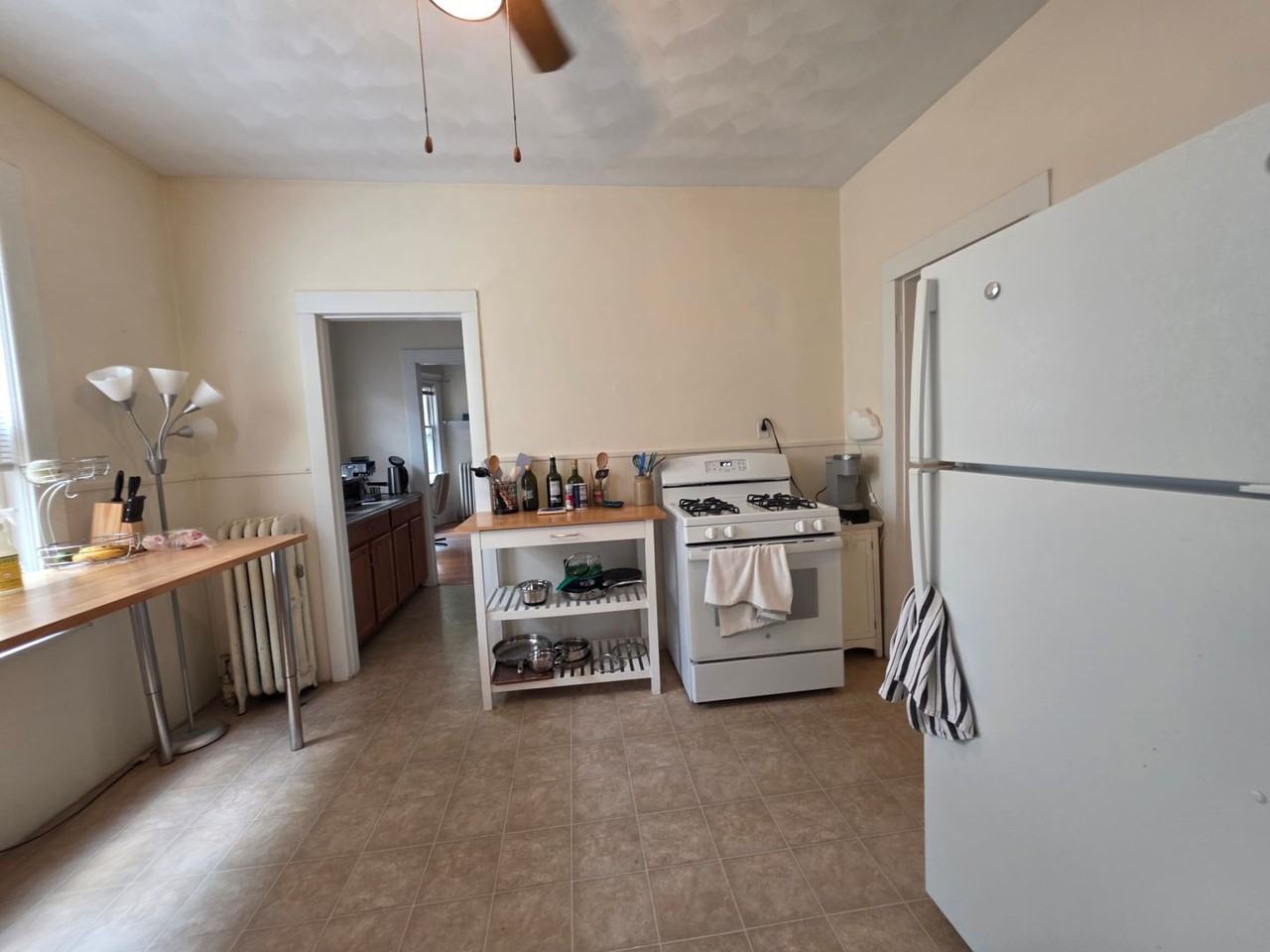 202 Rawson Rd - Photo 4 of 30