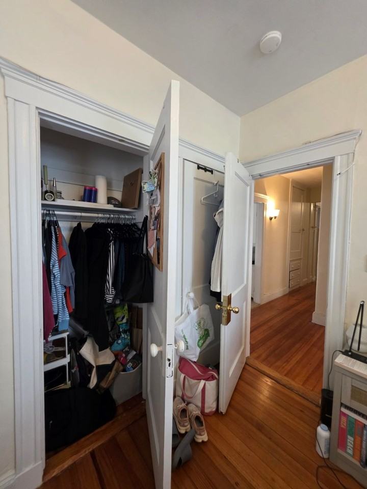 202 Rawson Rd - Photo 5 of 30