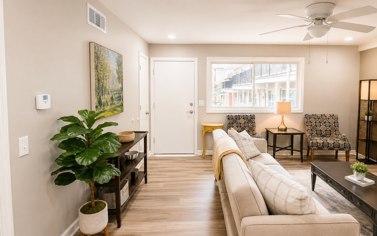 Lake Lodge Apartments - Photo 3 of 14