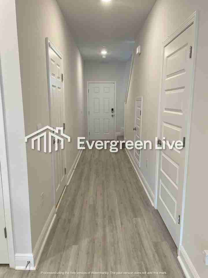 9832 Mcluvin Rd - Photo 4 of 31