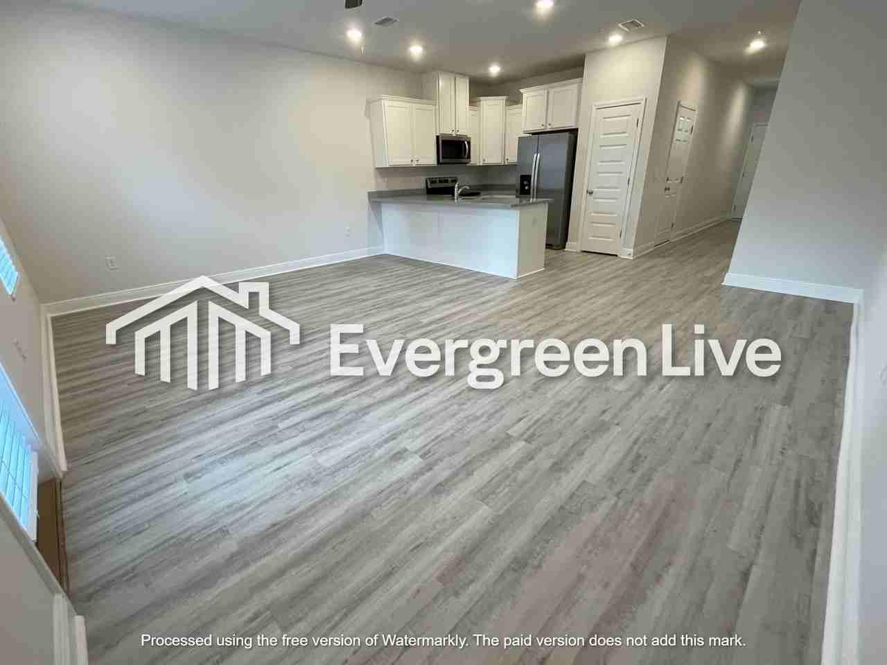 9832 Mcluvin Rd - Photo 7 of 31