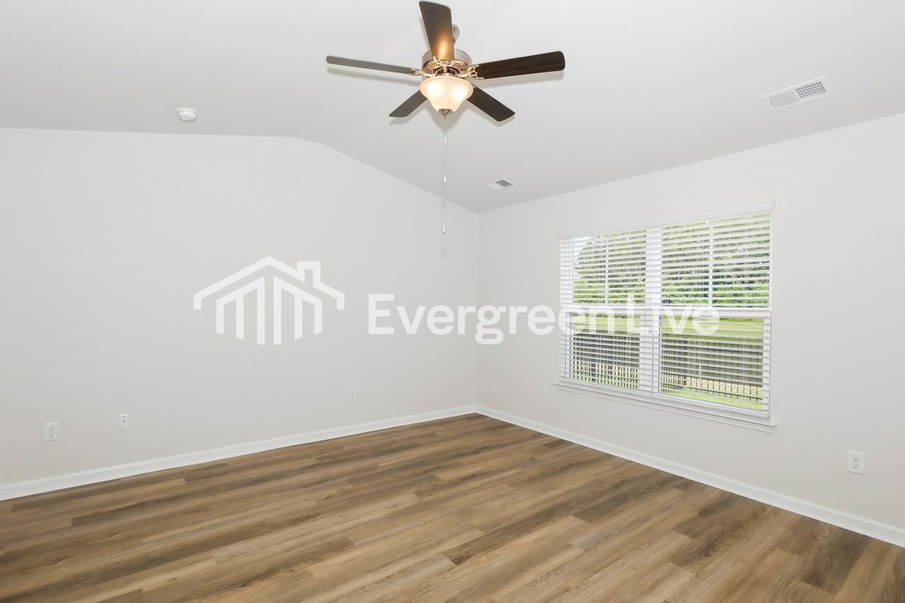2262 Courtina Way - Photo 2 of 15