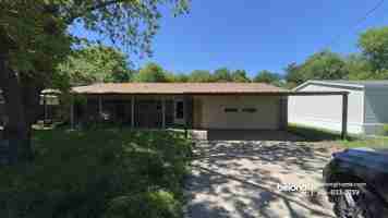featured image of 1624 Lands End St