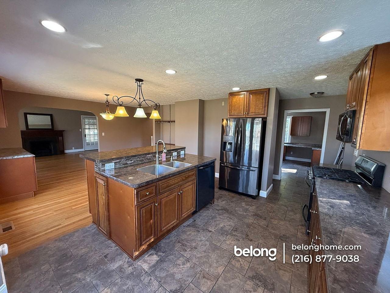 30871 Lorain Rd - Photo 4 of 26