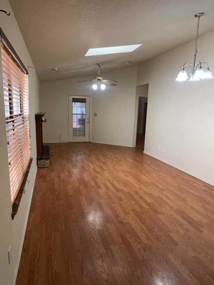 13129 Neon Ave Ne - Photo 3 of 30
