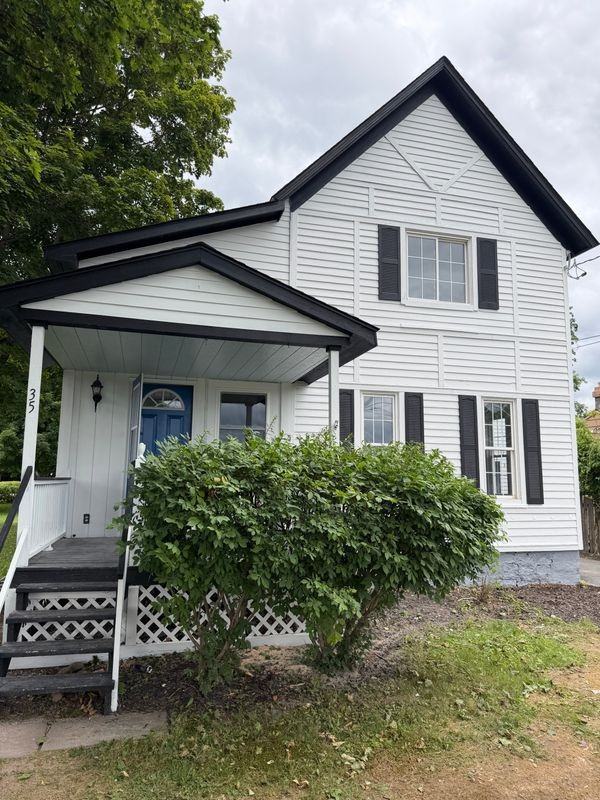 35 Elm St