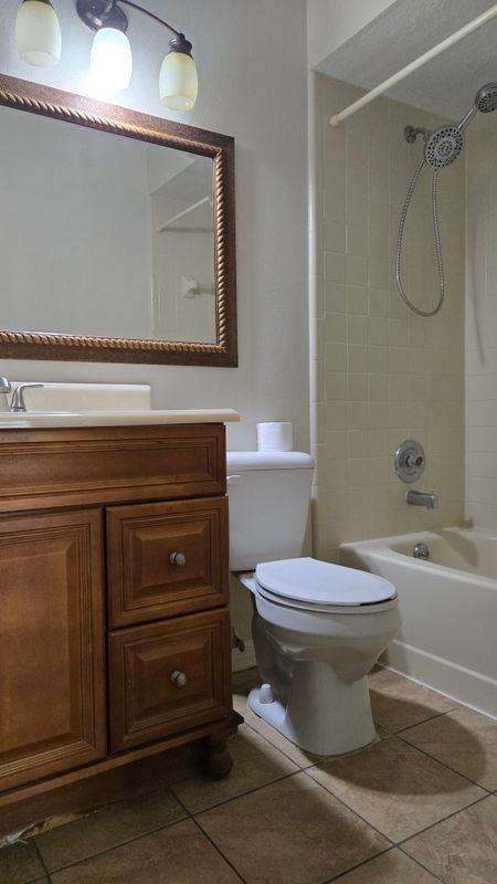 1657 Tremont Ln - Photo 4 of 19