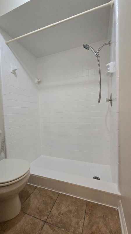 1657 Tremont Ln - Photo 5 of 19