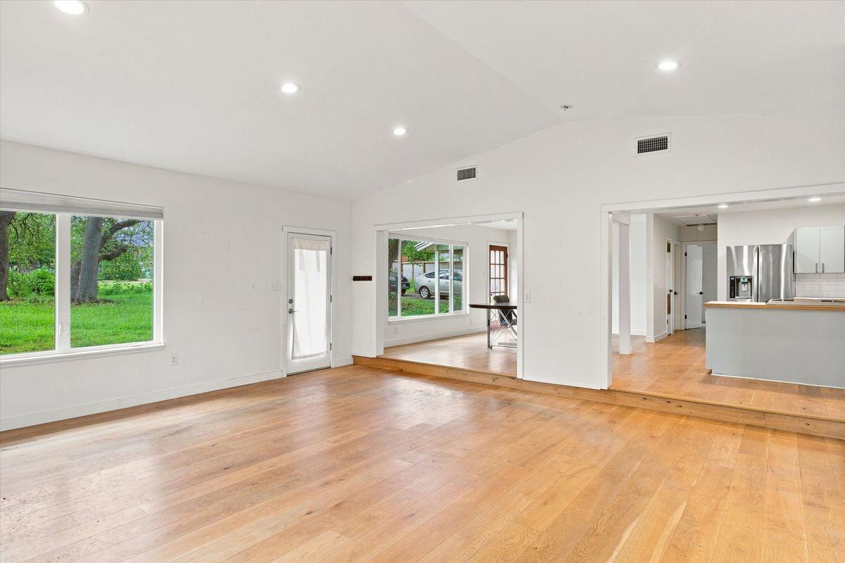 7200 Albert Rd - Photo 3 of 17