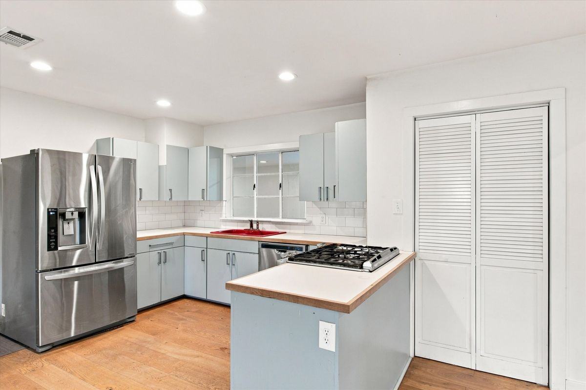 7200 Albert Rd - Photo 4 of 17