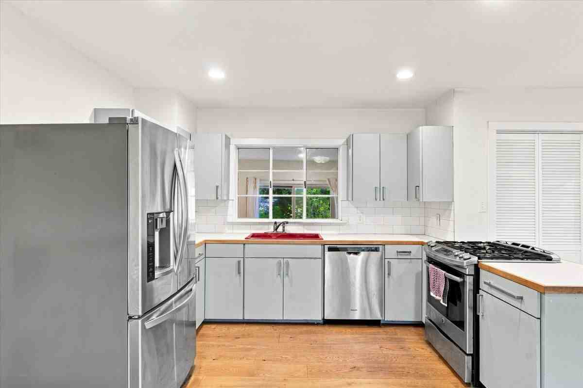 7200 Albert Rd - Photo 5 of 17