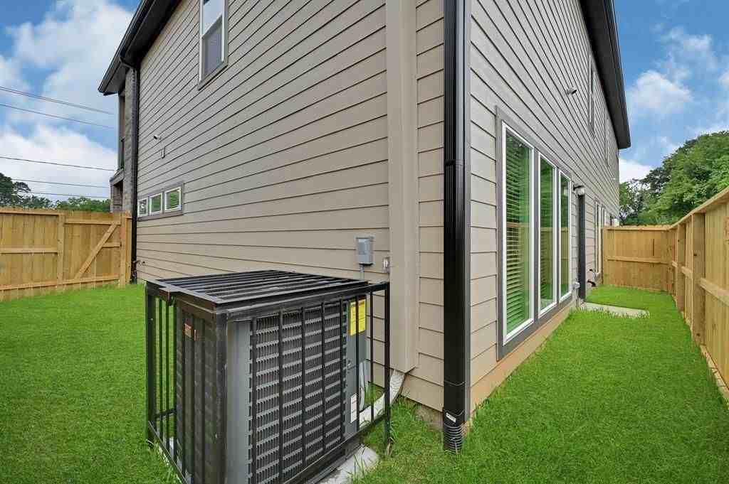 4675 Bellfort St ##B - Photo 2 of 13