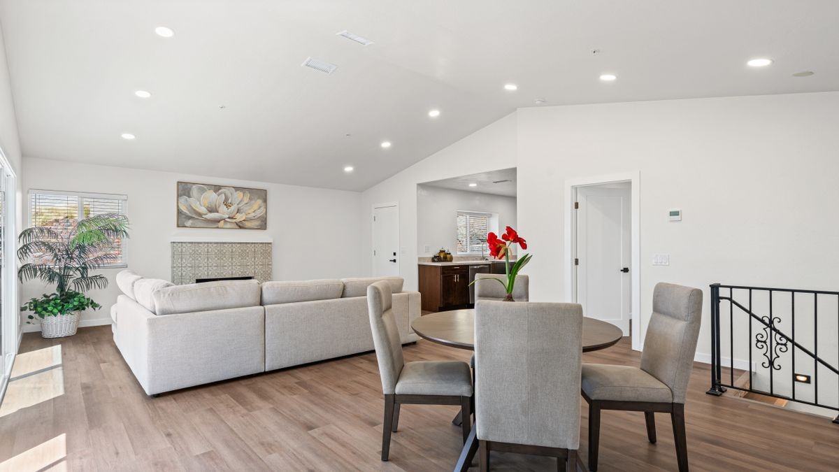 1604 San Miguel Ave - Photo 4 of 14