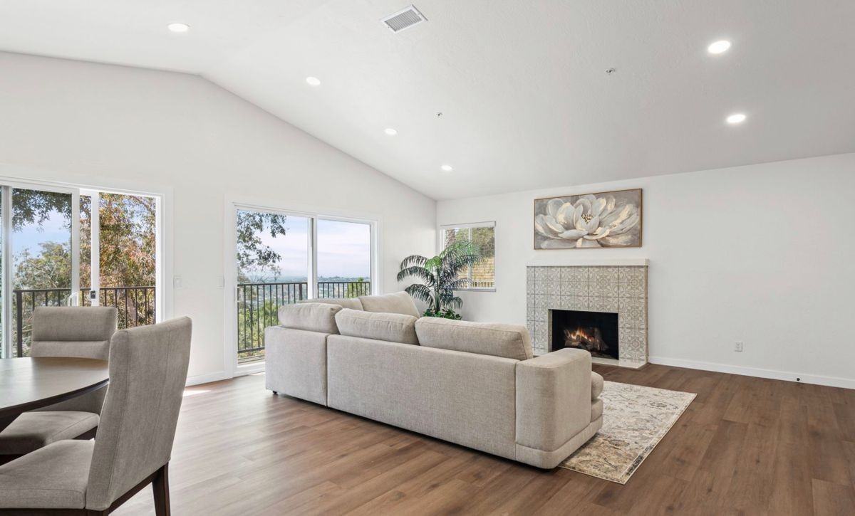 1604 San Miguel Ave - Photo 5 of 14
