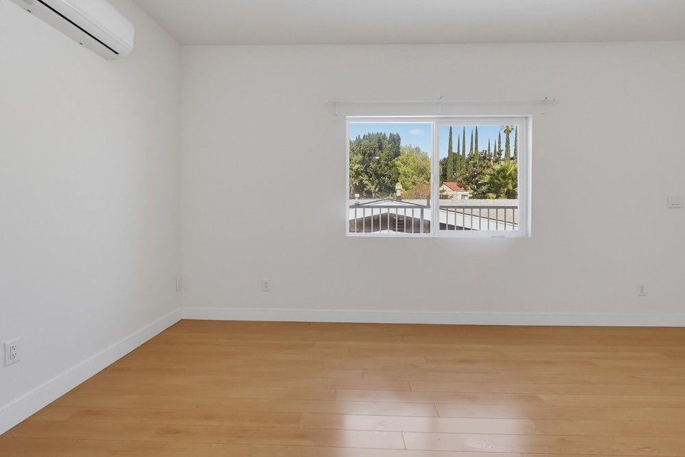 416 Sinclair Ave ##A - Photo 3 of 39