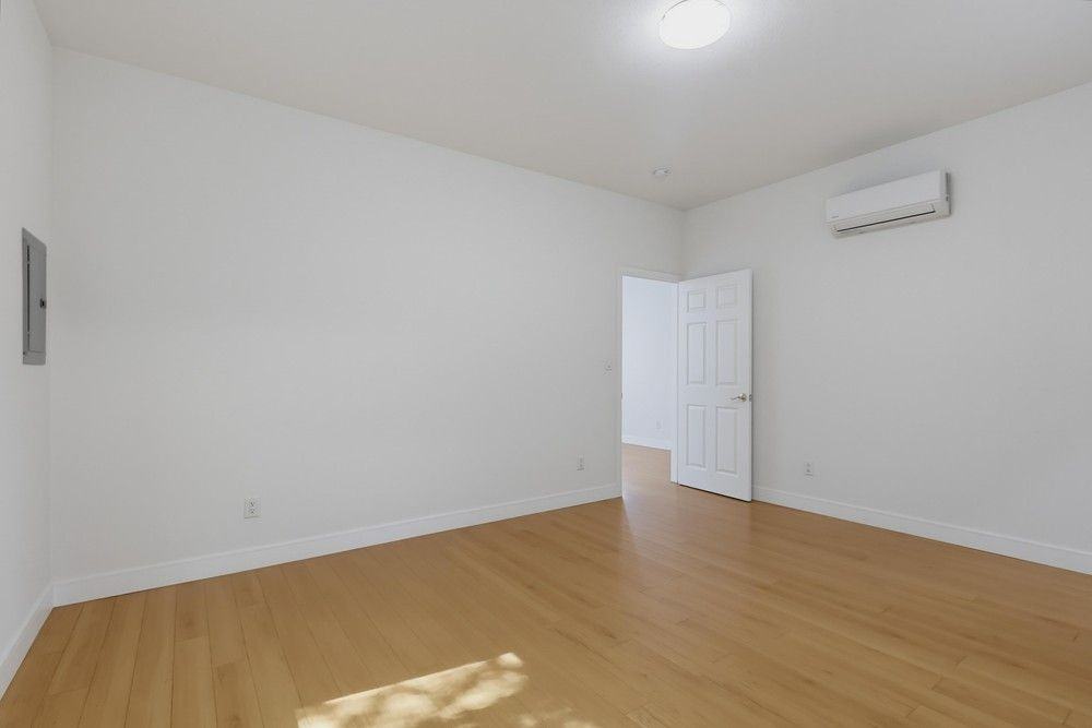 416 Sinclair Ave ##A - Photo 5 of 39