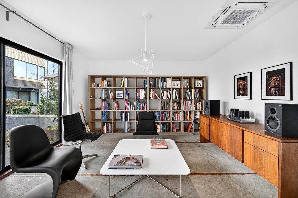 979 Eames Walk - Photo 6 of 45