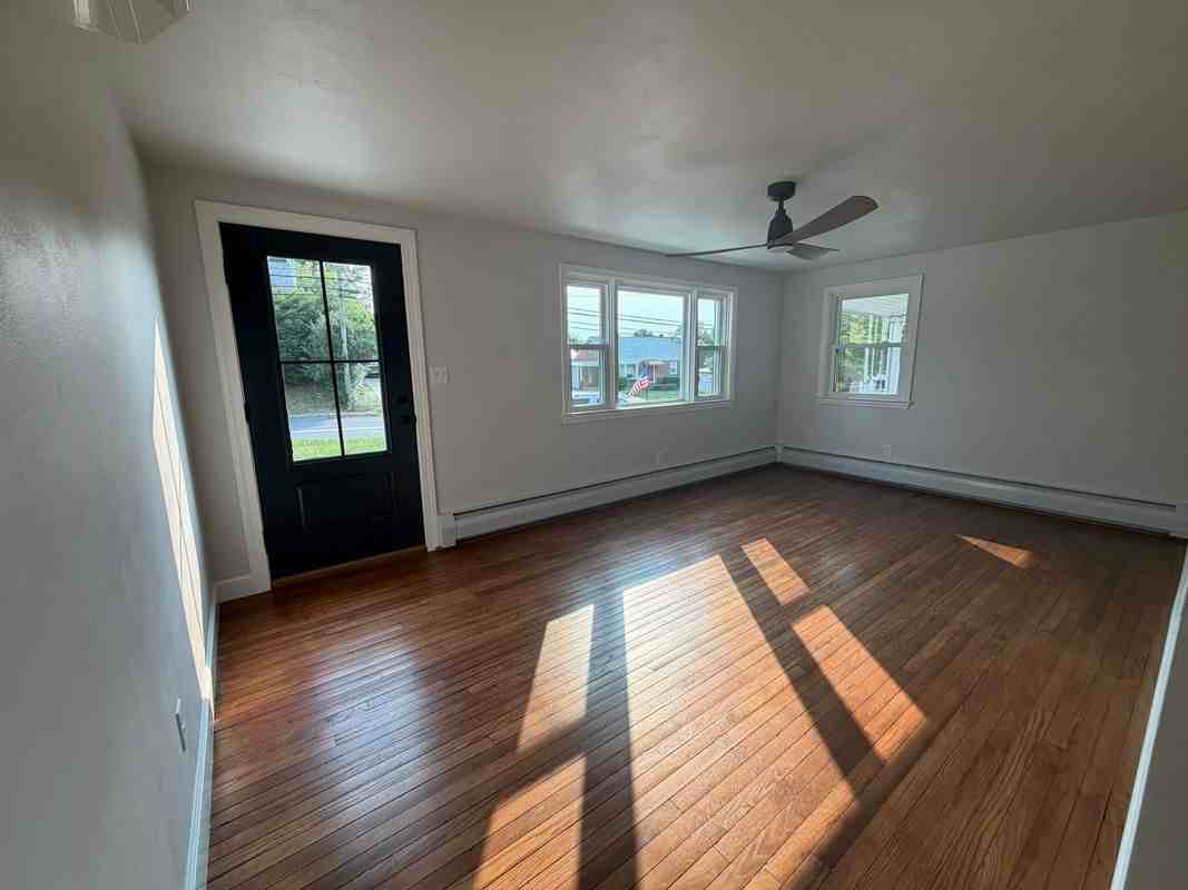 1012 State Dr - Photo 6 of 19