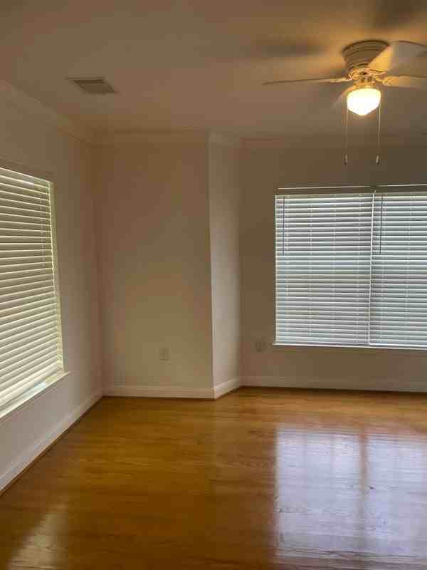 4390 Harvest Ln - Photo 7 of 28