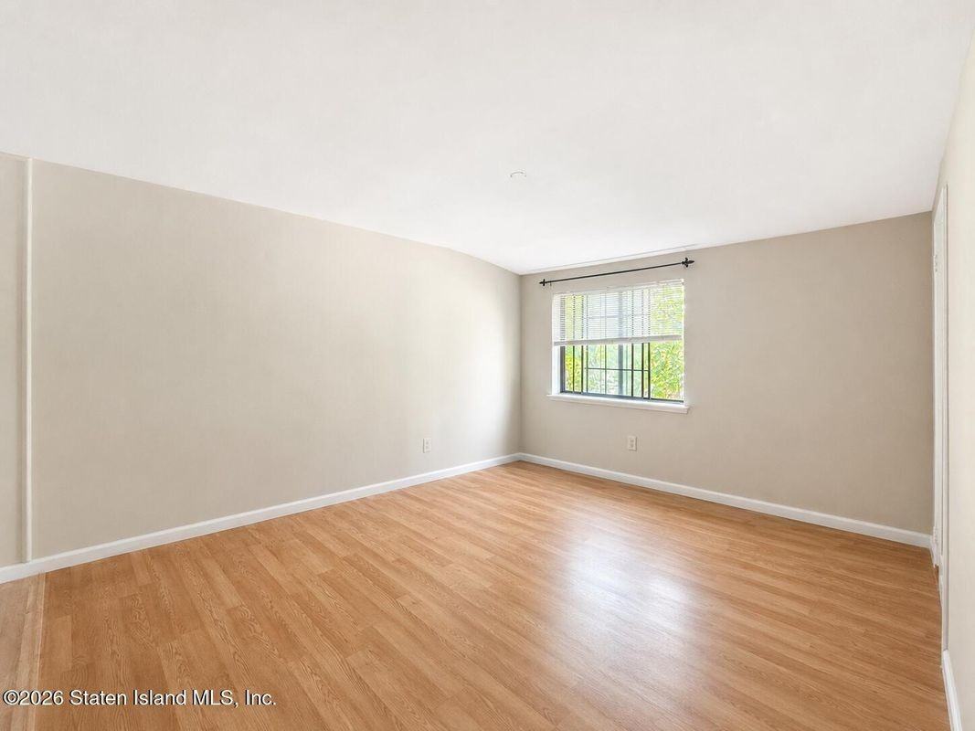 27 Luke Ct